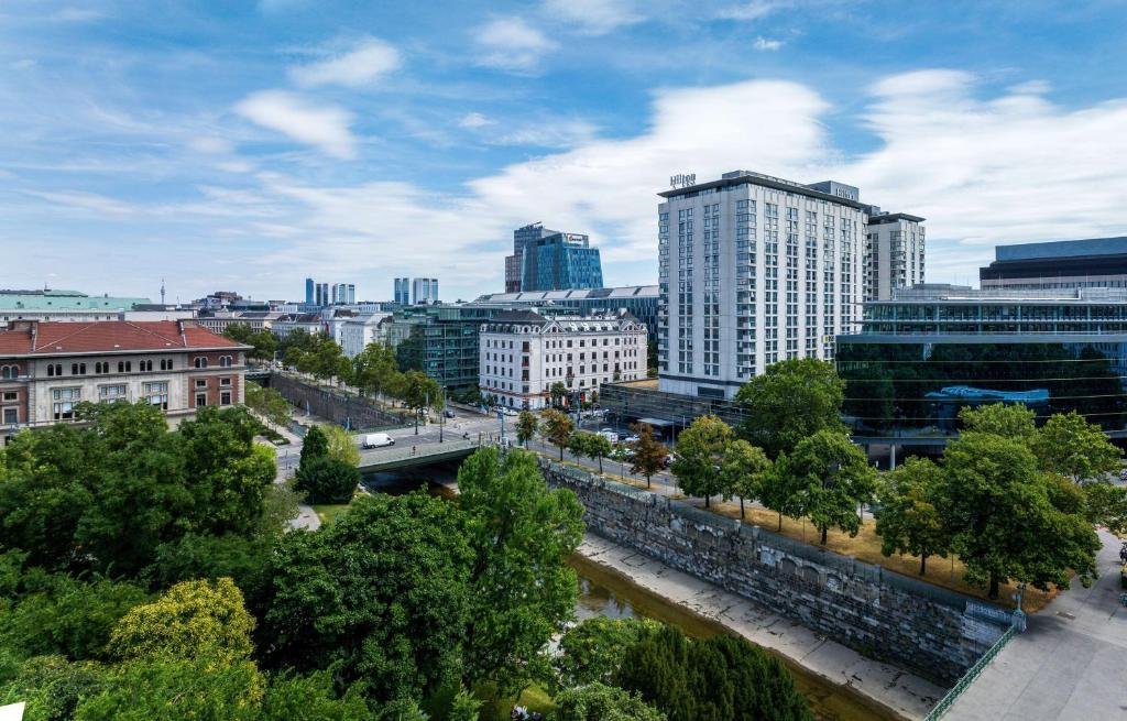 Transfer to Vienna Airport Transfer to Hilton Vienna Park